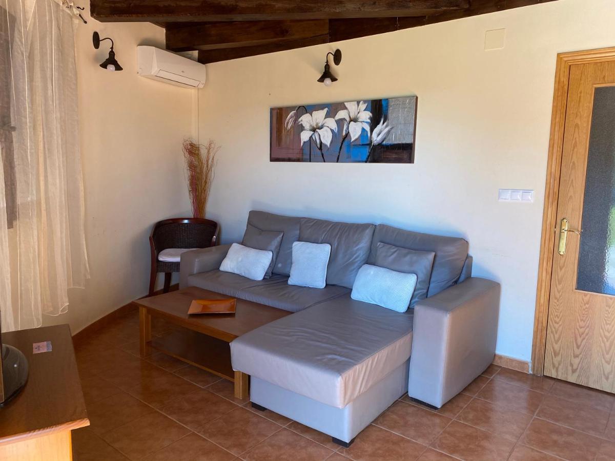 Casa Rural La Dehesa Cilleros Eksteriør billede